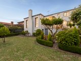 https://images.listonce.com.au/custom/160x/listings/6-crestmont-court-doncaster-east-vic-3109/397/01644397_img_13.jpg?eP4kpIN5gvM