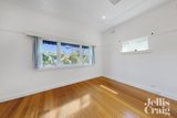 https://images.listonce.com.au/custom/160x/listings/6-creswick-grove-mckinnon-vic-3204/609/01846609_img_08.jpg?lSLTrF0-lOU