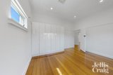 https://images.listonce.com.au/custom/160x/listings/6-creswick-grove-mckinnon-vic-3204/609/01846609_img_10.jpg?4Fb8AK_Pp50
