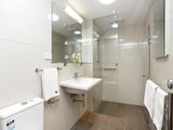 https://images.listonce.com.au/custom/160x/listings/6-curzon-place-north-melbourne-vic-3051/538/00391538_img_02.jpg?pcQjCJVGcVA