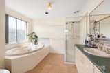 https://images.listonce.com.au/custom/160x/listings/6-danehill-grove-berwick-vic-3806/569/01984569_img_11.jpg?3KmyU7Kw9_Q