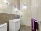 https://images.listonce.com.au/custom/160x/listings/6-davies-street-newport-vic-3015/338/01203338_img_07.jpg?yzvzI61wkwE