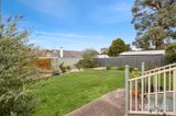 https://images.listonce.com.au/custom/160x/listings/6-douglas-crescent-castlemaine-vic-3450/782/01809782_img_10.jpg?9jxZjolW1D4