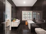 https://images.listonce.com.au/custom/160x/listings/6-drummond-close-donvale-vic-3111/925/01717925_img_15.jpg?aWjBCHsoAP8