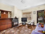 https://images.listonce.com.au/custom/160x/listings/6-dunstan-parade-port-melbourne-vic-3207/832/01087832_img_03.jpg?clhncne2uBs