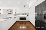 https://images.listonce.com.au/custom/160x/listings/6-eleanor-court-donvale-vic-3111/995/01979995_img_06.jpg?YaaKY0oP2R4