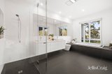 https://images.listonce.com.au/custom/160x/listings/6-eleanor-court-donvale-vic-3111/995/01979995_img_13.jpg?FhWtLOSuUrE