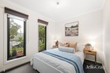https://images.listonce.com.au/custom/160x/listings/6-english-close-mooroolbark-vic-3138/374/01879374_img_08.jpg?aI_5HTwkvTI