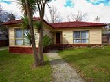 https://images.listonce.com.au/custom/160x/listings/6-eothen-lane-kilsyth-vic-3137/160/01525160_img_01.jpg?3aThgrCco3A