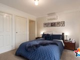 https://images.listonce.com.au/custom/160x/listings/6-farrell-avenue-yarra-glen-vic-3775/879/01524879_img_06.jpg?_7TZwgu1iB4