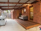 https://images.listonce.com.au/custom/160x/listings/6-farrell-avenue-yarra-glen-vic-3775/879/01524879_img_15.jpg?8iNwZzhC4ms
