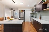 https://images.listonce.com.au/custom/160x/listings/6-ferncroft-street-vermont-vic-3133/204/01766204_img_04.jpg?yLF7Elbuml0