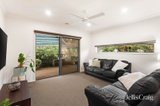 https://images.listonce.com.au/custom/160x/listings/6-ferncroft-street-vermont-vic-3133/204/01766204_img_07.jpg?Xg4FIONzF-4