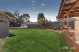 https://images.listonce.com.au/custom/160x/listings/6-fintona-court-coldstream-vic-3770/604/01815604_img_18.jpg?V6p91EPUvMo