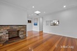 https://images.listonce.com.au/custom/160x/listings/6-flora-grove-forest-hill-vic-3131/939/01806939_img_02.jpg?MZ4RXRdFOQ4