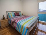 https://images.listonce.com.au/custom/160x/listings/6-freda-court-wheelers-hill-vic-3150/804/01658804_img_09.jpg?ybIc4_6BxR0