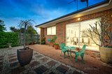 https://images.listonce.com.au/custom/160x/listings/6-gallery-place-mount-waverley-vic-3149/067/00555067_img_10.jpg?H5BSzoaewkc