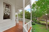 https://images.listonce.com.au/custom/160x/listings/6-gellibrand-street-kew-vic-3101/835/00138835_img_10.jpg?vsThDT3-Kjc