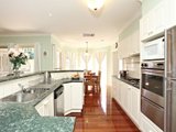 https://images.listonce.com.au/custom/160x/listings/6-glenhelen-place-wonga-park-vic-3115/187/01525187_img_04.jpg?-OKrXewp2Ag