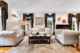 https://images.listonce.com.au/custom/160x/listings/6-glenmore-grove-mount-waverley-vic-3149/881/01976881_img_03.jpg?3R9TKMvfRhc