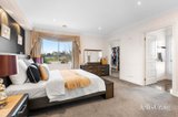 https://images.listonce.com.au/custom/160x/listings/6-glenmore-grove-mount-waverley-vic-3149/881/01976881_img_13.jpg?vpdg-BNsJMg
