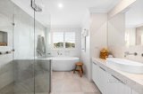 https://images.listonce.com.au/custom/160x/listings/6-golden-ash-walk-croydon-north-vic-3136/225/01468225_img_14.jpg?GiCDxzGppss