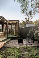 https://images.listonce.com.au/custom/160x/listings/6-green-place-eltham-vic-3095/911/01572911_img_17.jpg?k4UsLhpYHlw