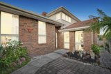 https://images.listonce.com.au/custom/160x/listings/6-guinevere-parade-glen-waverley-vic-3150/012/01422012_img_02.jpg?42_ACv02MGQ