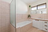 https://images.listonce.com.au/custom/160x/listings/6-gum-tree-close-croydon-vic-3136/621/01903621_img_12.jpg?fTw_CxRXEIY