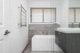 https://images.listonce.com.au/custom/160x/listings/6-hansford-close-kilsyth-vic-3137/503/01908503_img_08.jpg?3W9C5a2jEsM