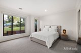 https://images.listonce.com.au/custom/160x/listings/6-hardidge-street-croydon-vic-3136/902/01984902_img_09.jpg?HDAfzzNfBaw