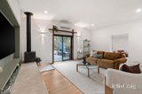 https://images.listonce.com.au/custom/160x/listings/6-hill-street-park-orchards-vic-3114/558/01980558_img_22.jpg?4RRq1gV_r6g