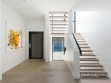 https://images.listonce.com.au/custom/160x/listings/6-hillcrest-avenue-kew-vic-3101/949/00982949_img_11.jpg?8WyYrIO8oE8