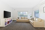 https://images.listonce.com.au/custom/160x/listings/6-hillside-road-bulleen-vic-3105/609/00770609_img_08.jpg?RN1UYfGQ00Y