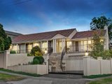 https://images.listonce.com.au/custom/160x/listings/6-hillview-road-balwyn-north-vic-3104/336/00829336_img_01.jpg?wEaS7u9bcY4