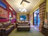 https://images.listonce.com.au/custom/160x/listings/6-hotham-street-seddon-vic-3011/956/01202956_img_04.jpg?Y5u3rJg7uSs