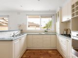 https://images.listonce.com.au/custom/160x/listings/6-howe-court-thomastown-vic-3074/999/01746999_img_04.jpg?a0PDDdwbdi4
