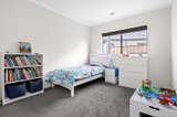 https://images.listonce.com.au/custom/160x/listings/6-hugo-place-brown-hill-vic-3350/229/01284229_img_13.jpg?91cuSh-J1X8