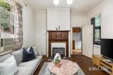 https://images.listonce.com.au/custom/160x/listings/6-isabella-grove-hawthorn-vic-3122/206/01982206_img_04.jpg?gxFnKsFCcTs