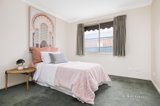 https://images.listonce.com.au/custom/160x/listings/6-jemacra-place-mount-clear-vic-3350/527/01814527_img_05.jpg?th28fVj1FvI