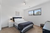 https://images.listonce.com.au/custom/160x/listings/6-judy-court-vermont-vic-3133/596/01590596_img_09.jpg?WP8y0H2LiAI