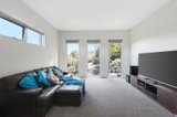 https://images.listonce.com.au/custom/160x/listings/6-kalbar-road-eltham-vic-3095/274/00709274_img_08.jpg?2-ItEZvjW78