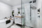 https://images.listonce.com.au/custom/160x/listings/6-kelvin-avenue-montmorency-vic-3094/373/01720373_img_08.jpg?Zwm8VNEMq1M