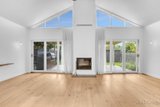 https://images.listonce.com.au/custom/160x/listings/6-kent-road-pascoe-vale-vic-3044/813/01677813_img_01.jpg?MDN83b2fHMs
