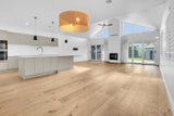 https://images.listonce.com.au/custom/160x/listings/6-kent-road-pascoe-vale-vic-3044/813/01677813_img_15.jpg?gNXckXNqnk0