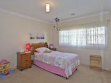 https://images.listonce.com.au/custom/160x/listings/6-kilburn-street-strathmore-vic-3041/473/00847473_img_08.jpg?iJXqVw_fpcI