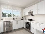 https://images.listonce.com.au/custom/160x/listings/6-kinarra-court-mooroolbark-vic-3138/856/01524856_img_07.jpg?VRu-tEvoB-Y