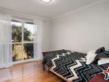 https://images.listonce.com.au/custom/160x/listings/6-kinarra-court-mooroolbark-vic-3138/856/01524856_img_08.jpg?iQfYkaK-FZU