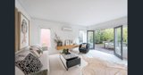 https://images.listonce.com.au/custom/160x/listings/6-king-street-st-kilda-east-vic-3183/489/01582489_img_03.jpg?P0ZeeMkxBKg