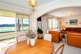 https://images.listonce.com.au/custom/160x/listings/6-knights-drive-glen-waverley-vic-3150/198/01692198_img_02.jpg?XCUVGm7lTmg